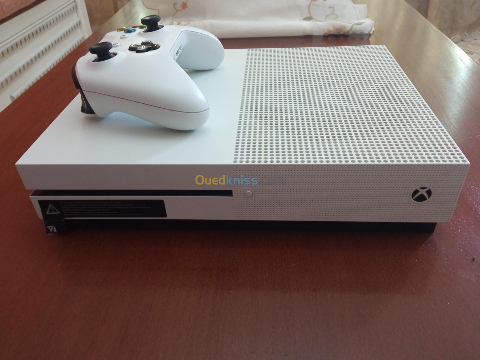 XBOX ONE S 500GB