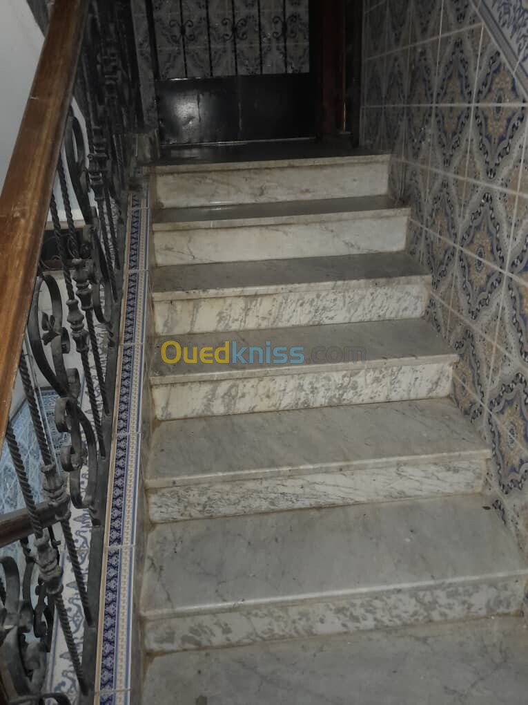 Location Appartement F4 Alger Bordj el bahri