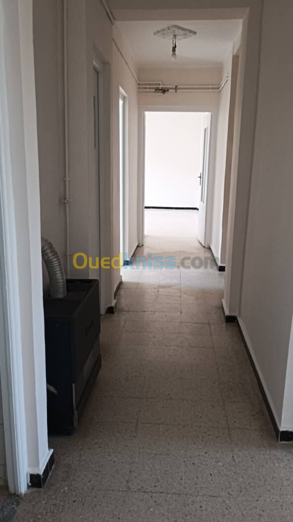 Location Appartement F4 Alger Baba hassen