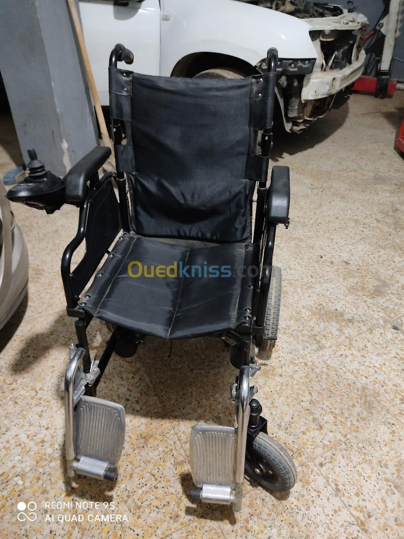 Chaise roulante handicapé كرسي متحرك معاقبن 