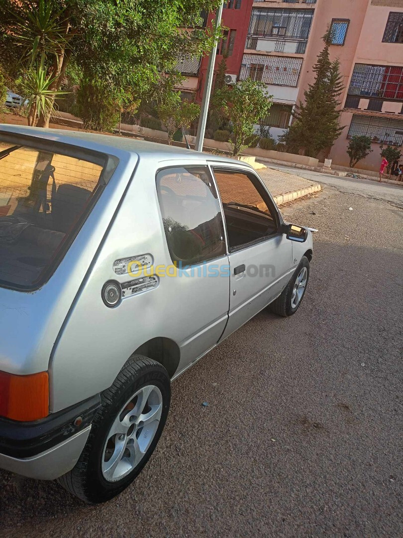 Peugeot 205 1985 Gti