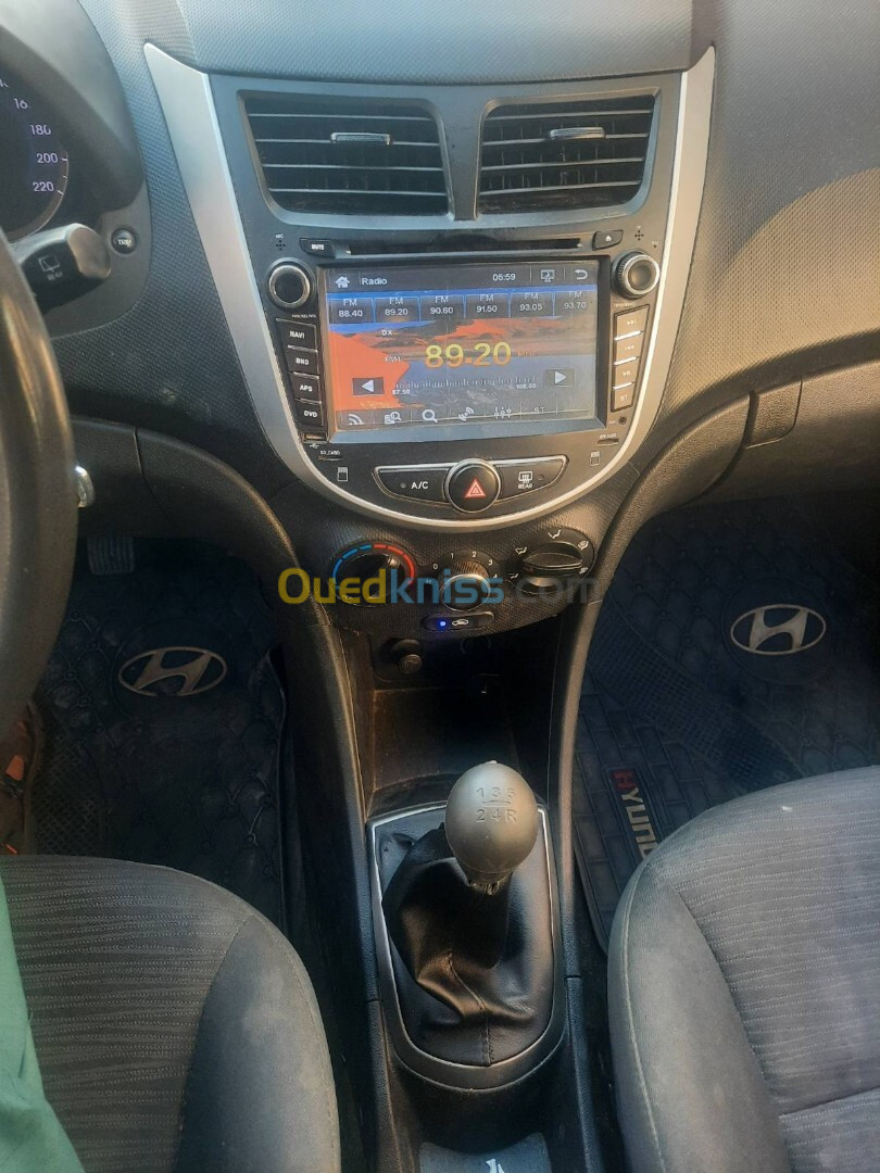 Hyundai Accent RB  5 portes 2017 