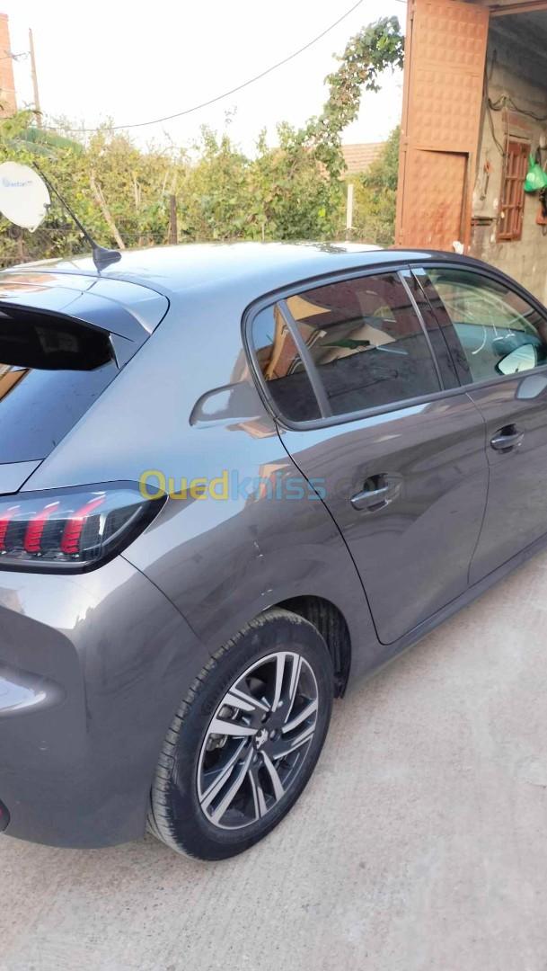 Peugeot 208 2022 Allure