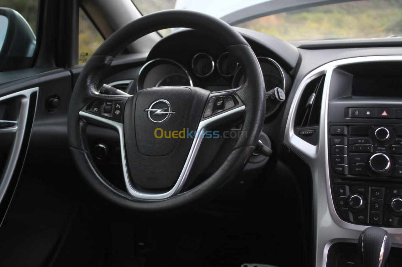 Opel Astra 2013 SPORT