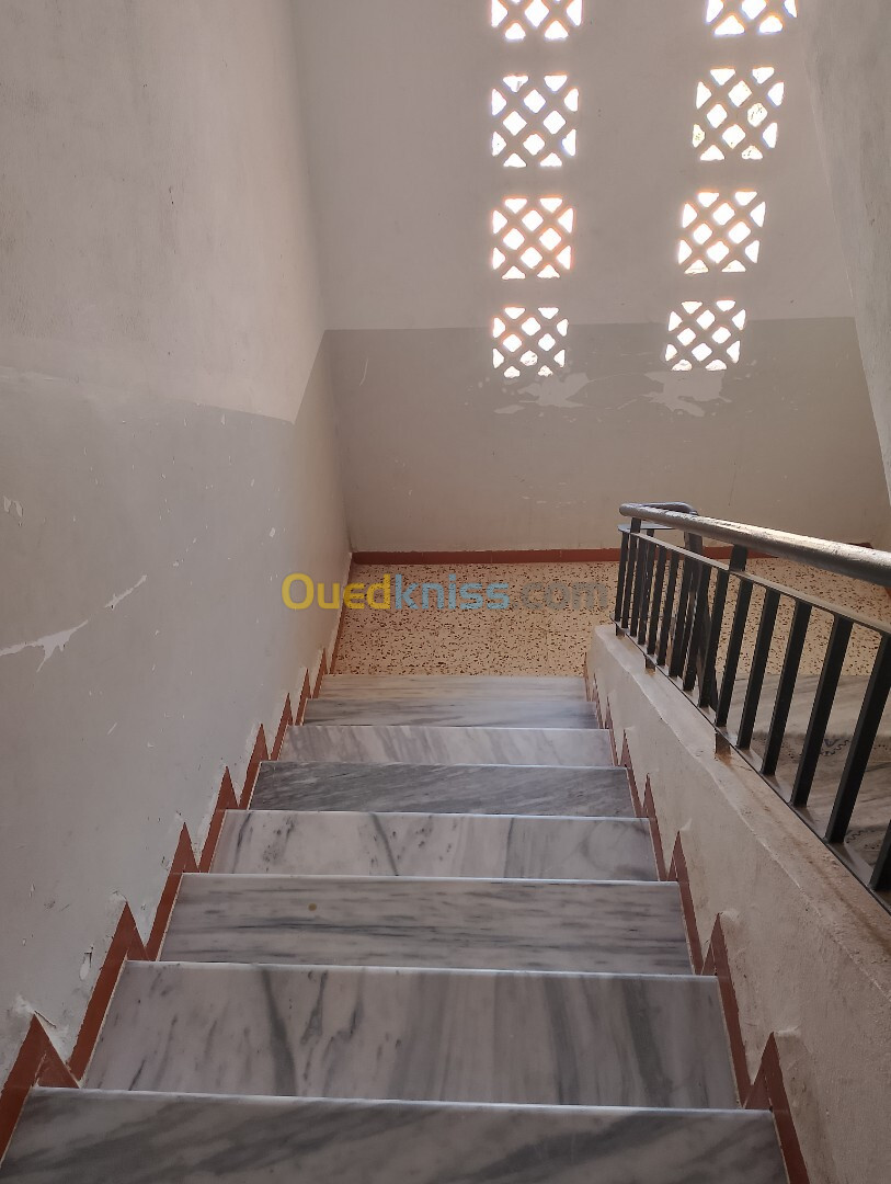 Vente Appartement F3 Alger Ain benian