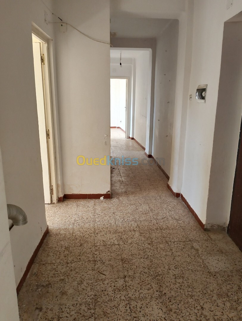 Vente Appartement F3 Alger Ain benian