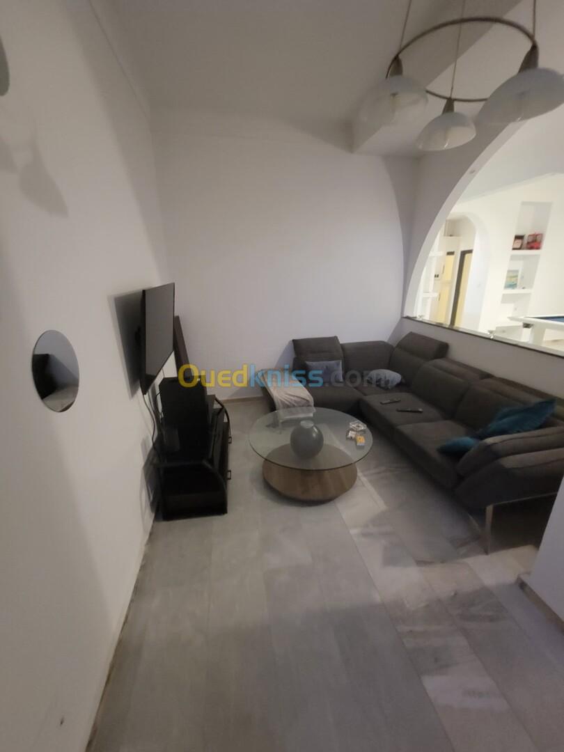 Location Niveau De Villa F4 Alger Hydra