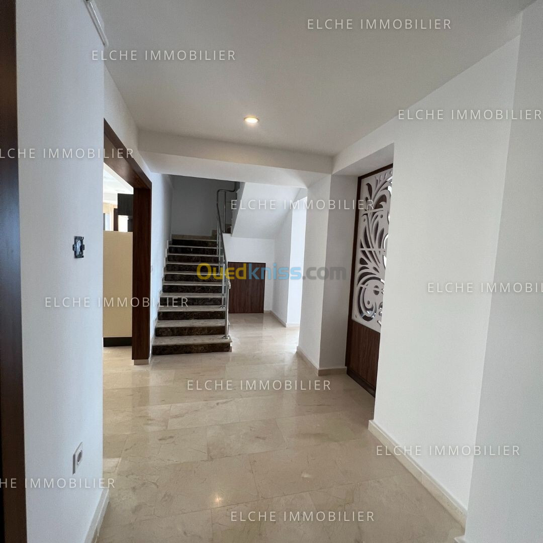 Location Appartement F5 Oran Bir el djir