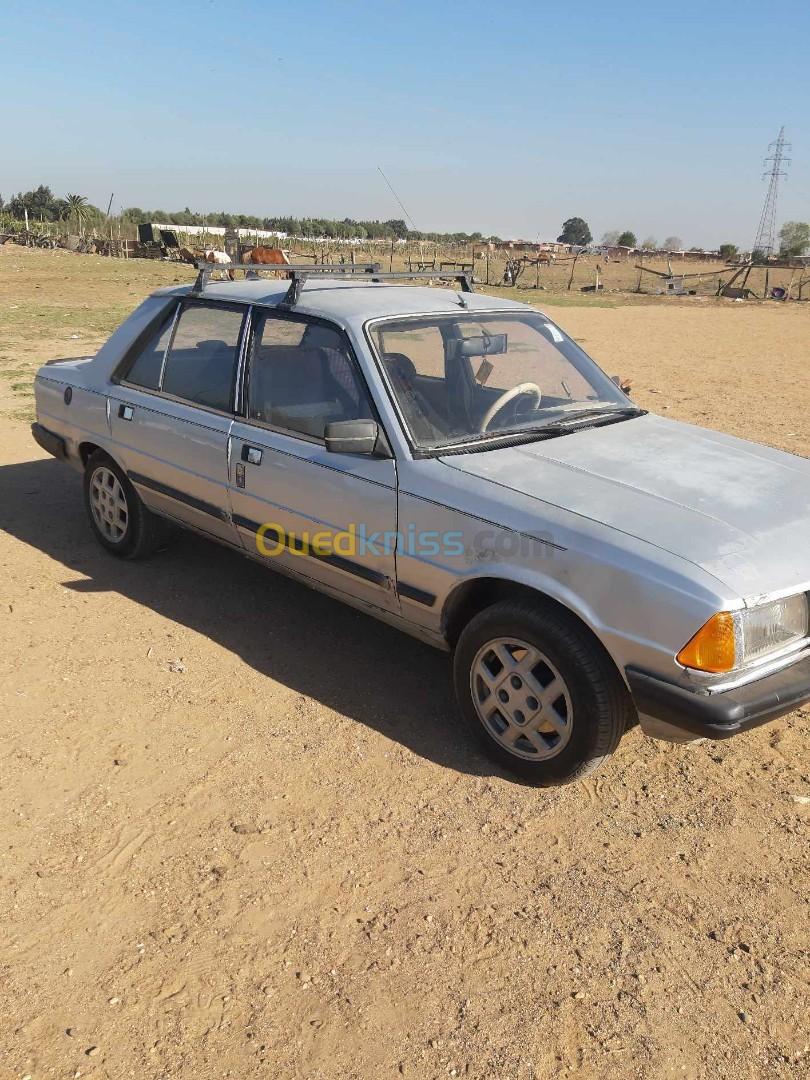 Peugeot 305 1985 305