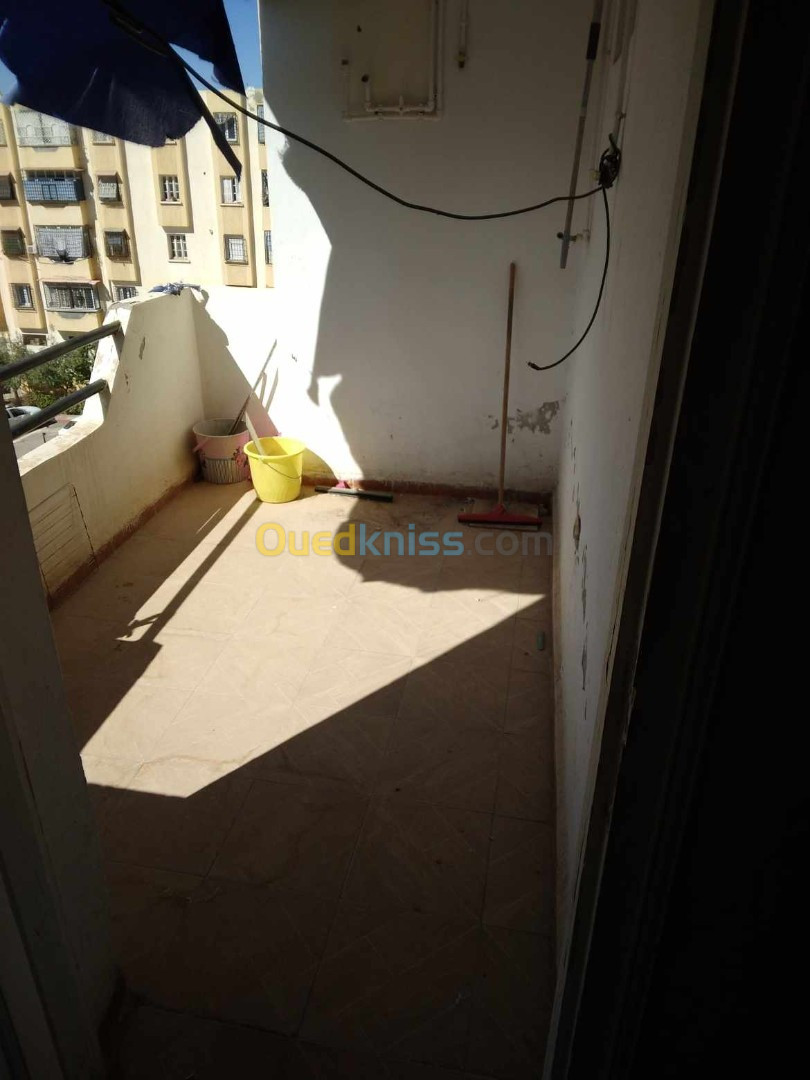 Location Appartement F4 Batna Batna