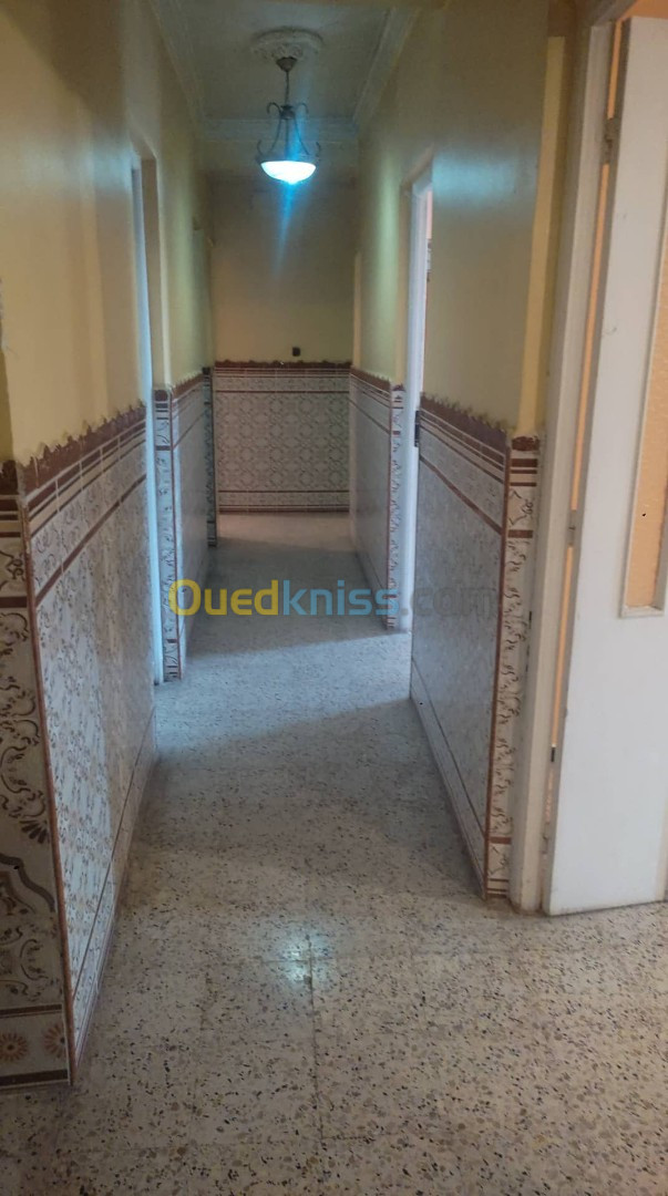 Location Appartement F4 Alger Ain naadja