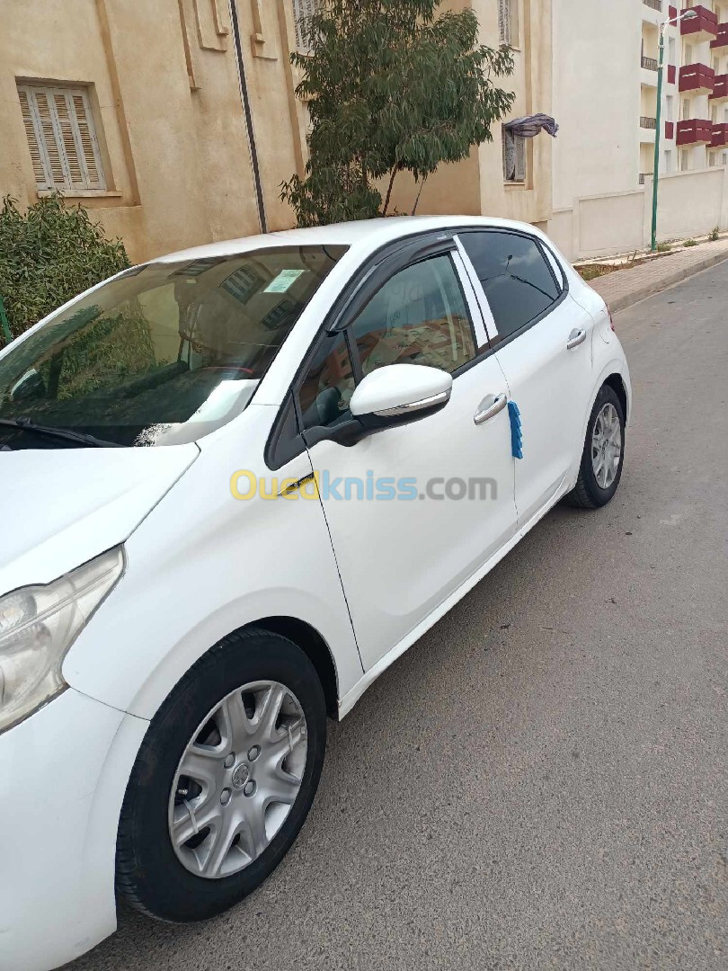 Peugeot 208 2013 208