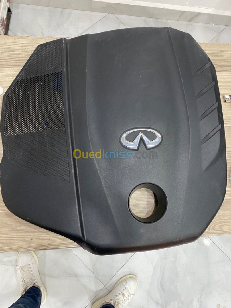 Cache moteur pour Infiniti Q50 