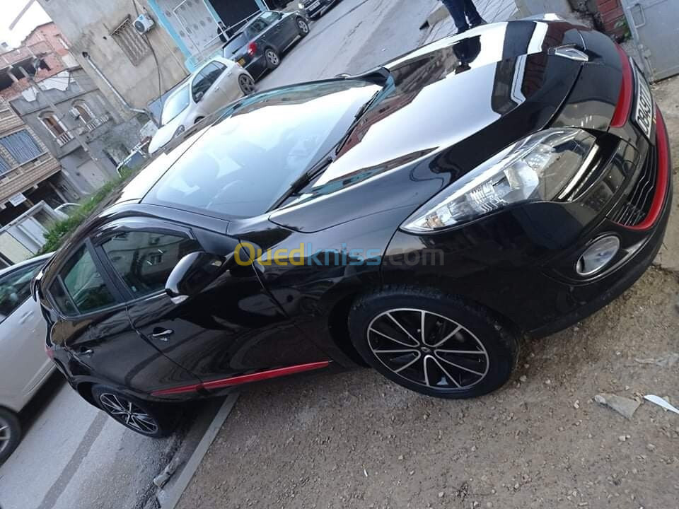 Renault Megane 3 2014 New Play