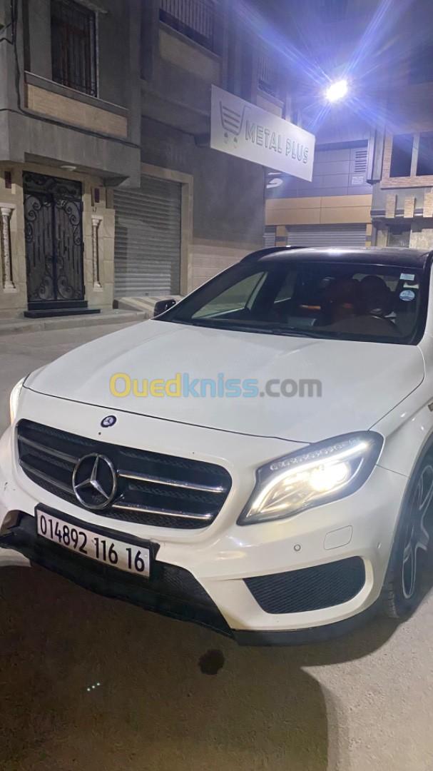 Mercedes GLA 2016 