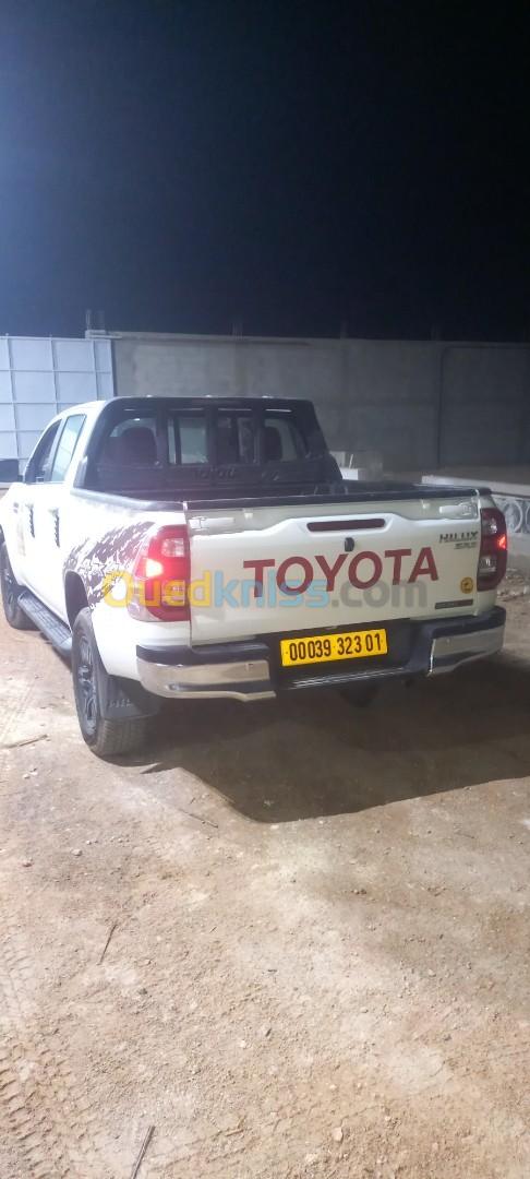 Toyota Hilux 4X4 2023 عمانية