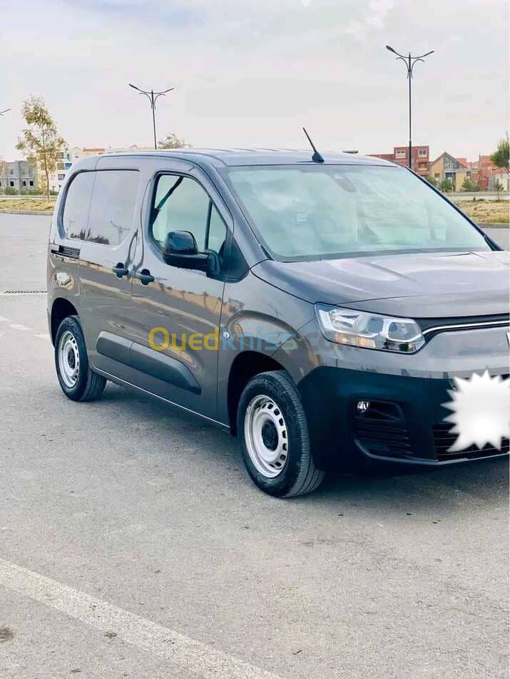 Fiat Doblo italien 2023 Professionnel