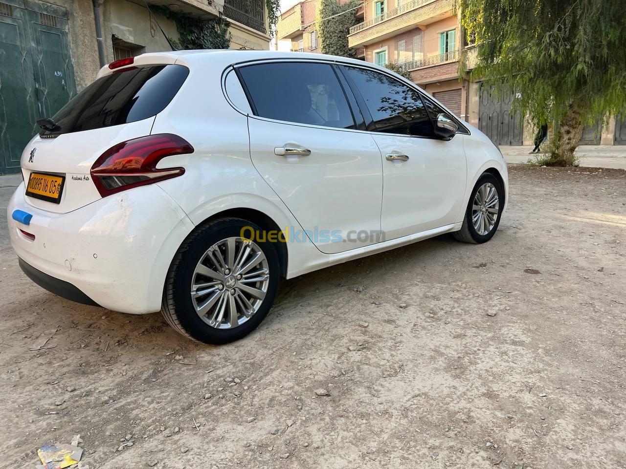 Peugeot 208 2016 Allure Facelift