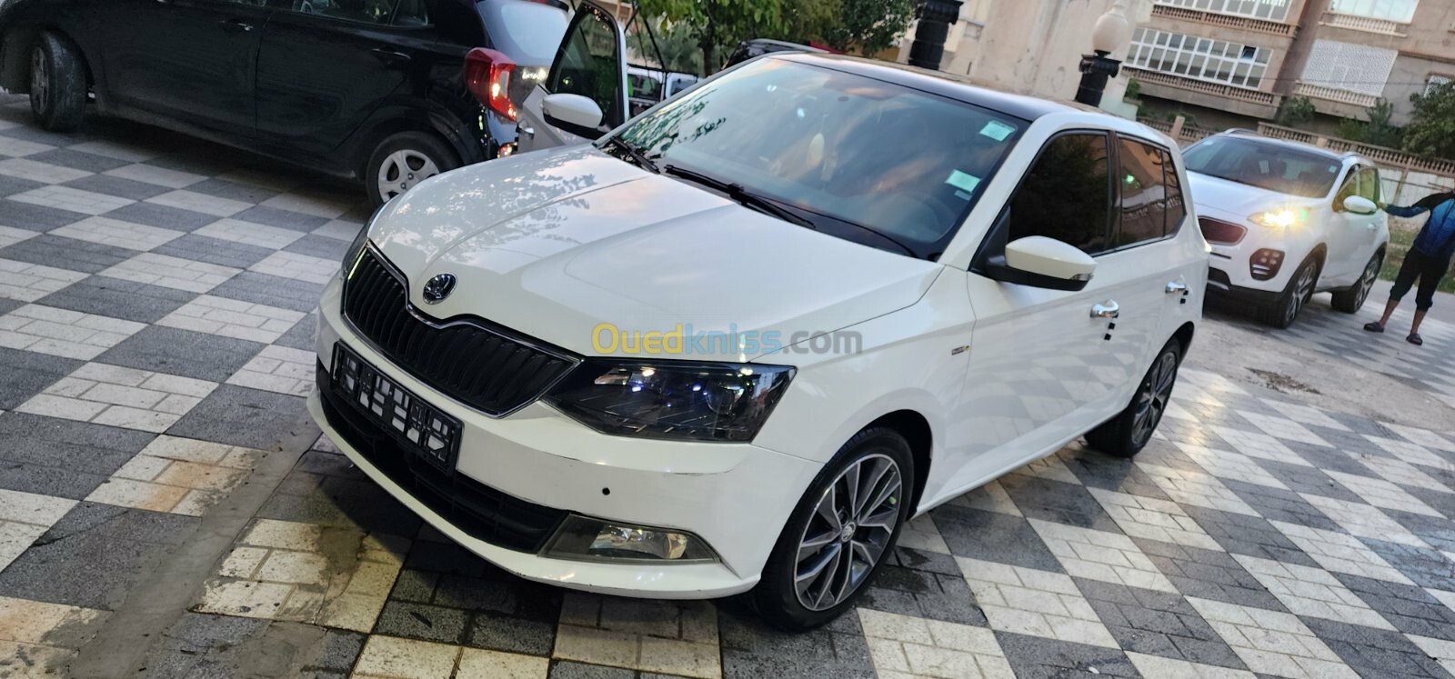 Skoda Fabia 2017 Style (avec toit panoramique)