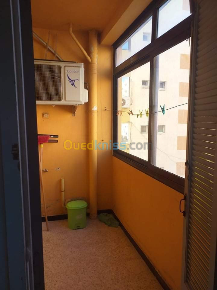 Location Appartement F4 Alger Ain benian