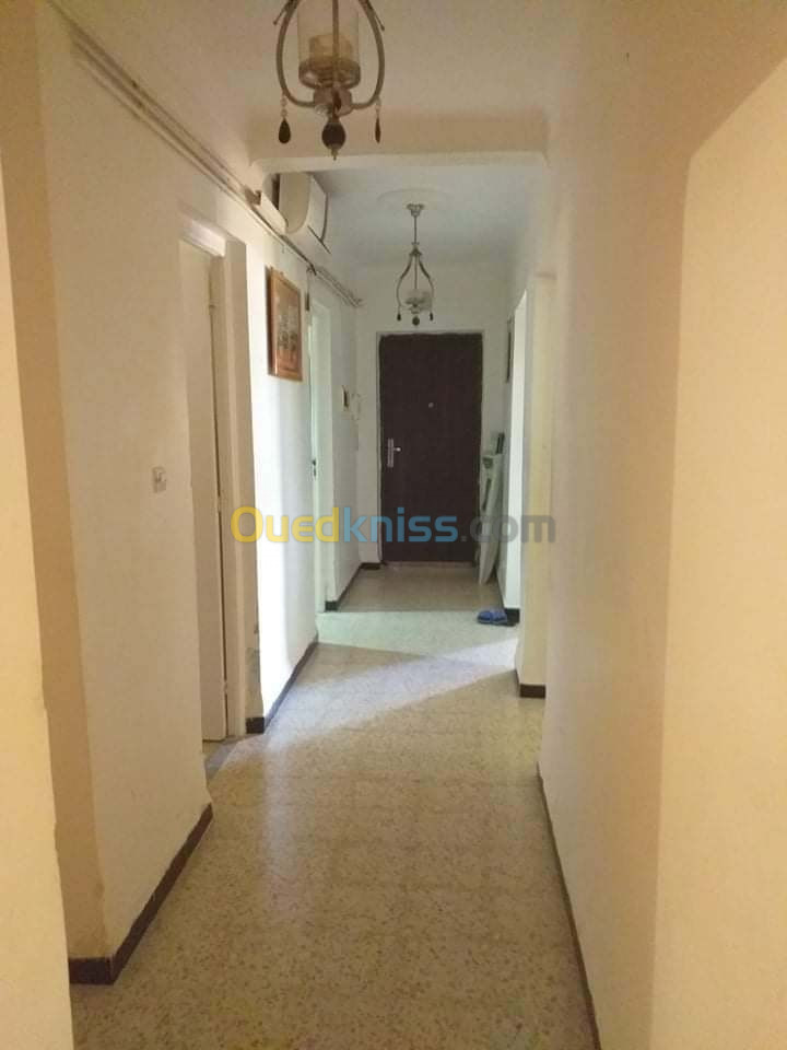 Location Appartement F4 Alger Ain benian