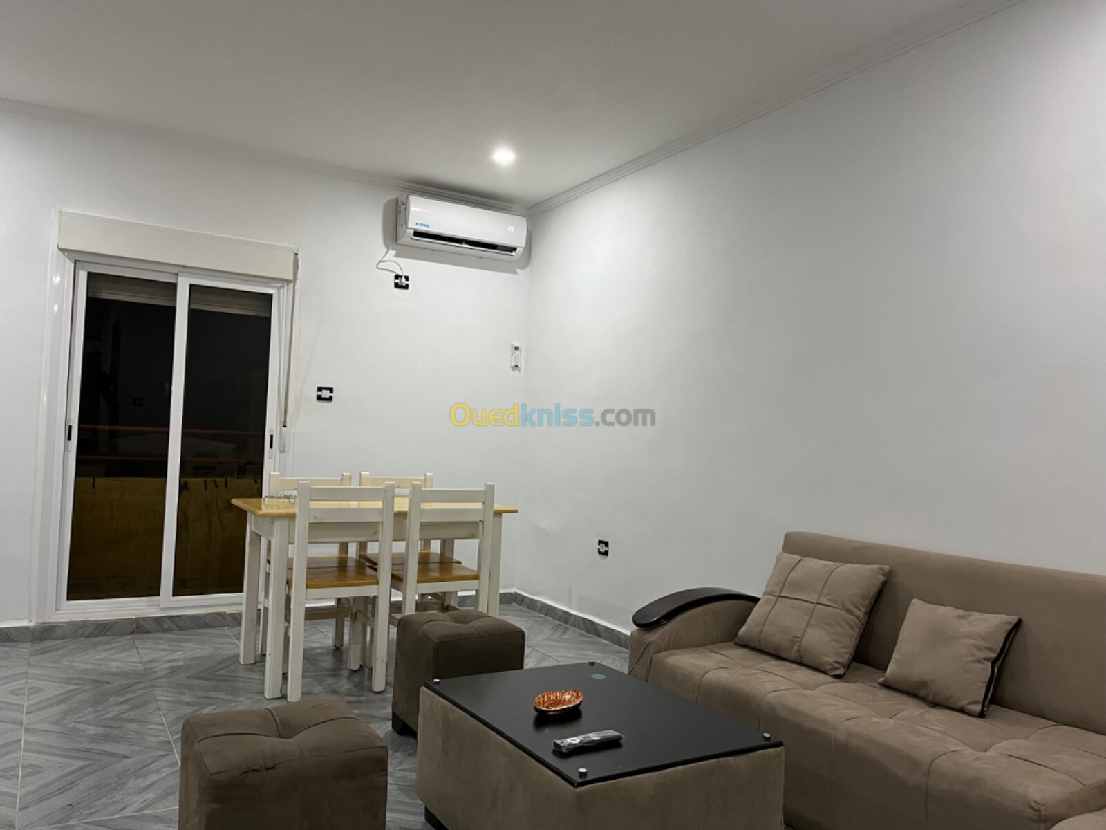 Location Appartement F3 Oran Ain el turck