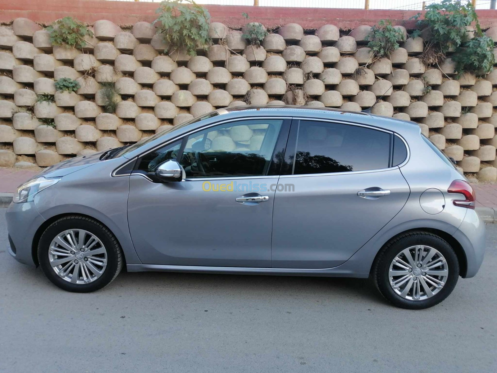 Peugeot 208 2020 Allure