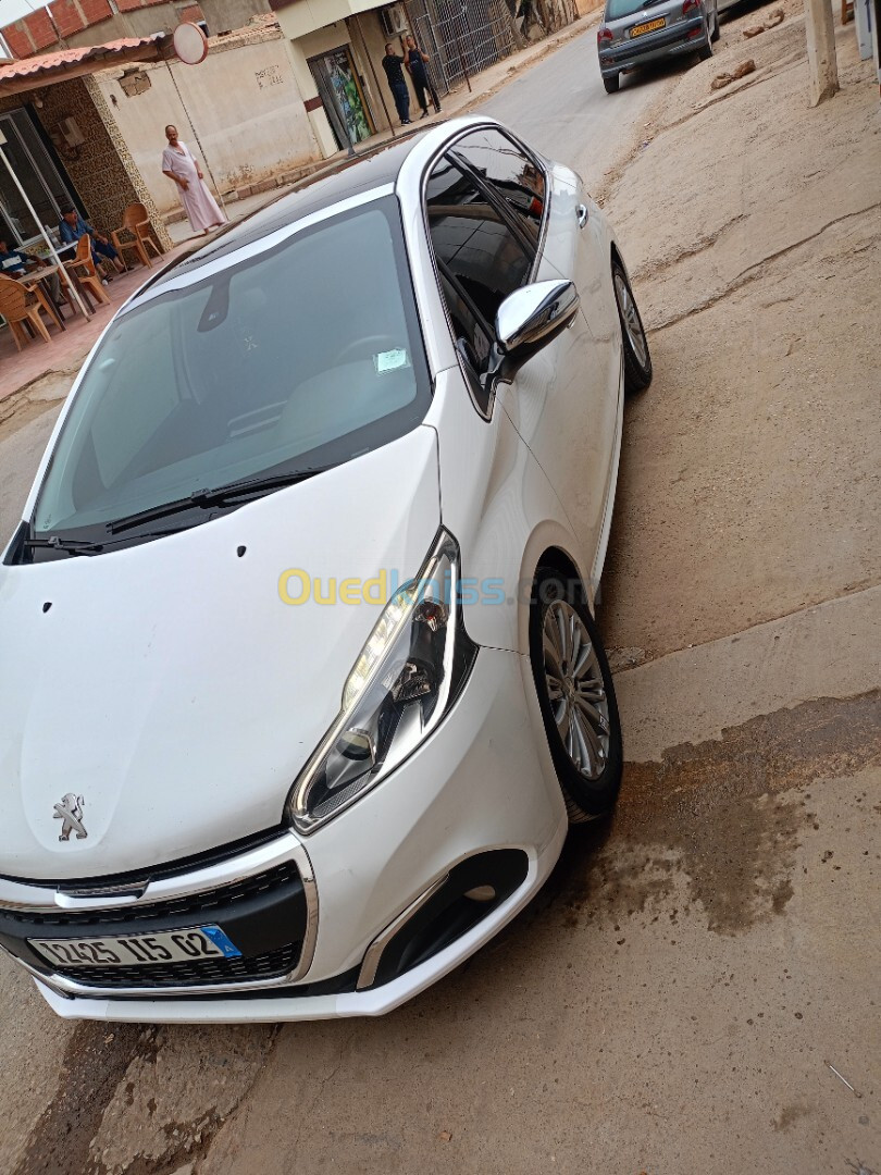 Peugeot 208 2015 Allure Facelift