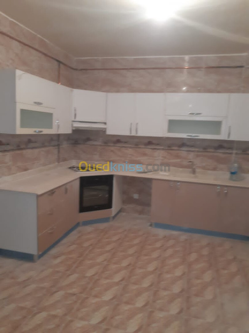 Location Appartement F4 Alger Souidania