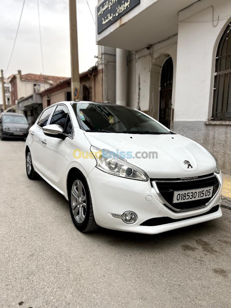 Peugeot 208 2015 Allure