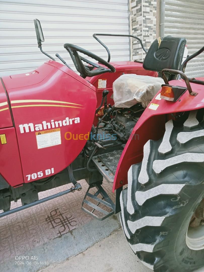 Mahindra Mahindra 2015