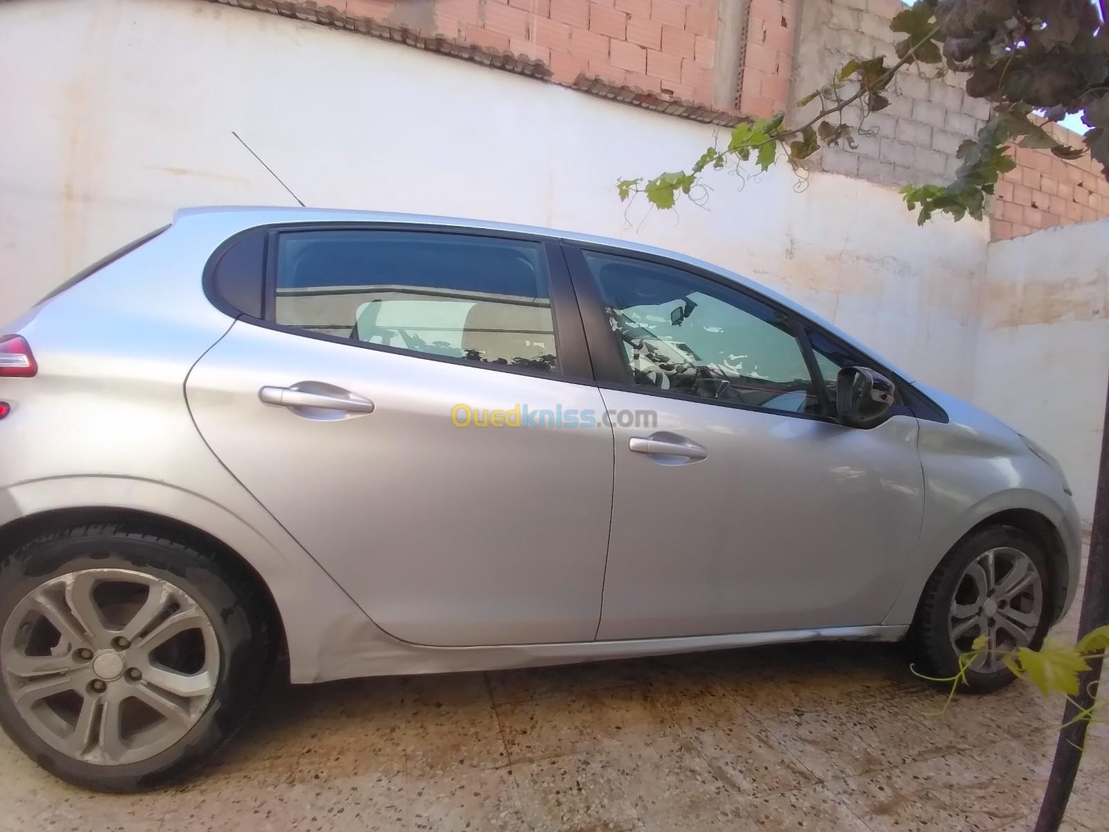 Peugeot 208 2012 Active