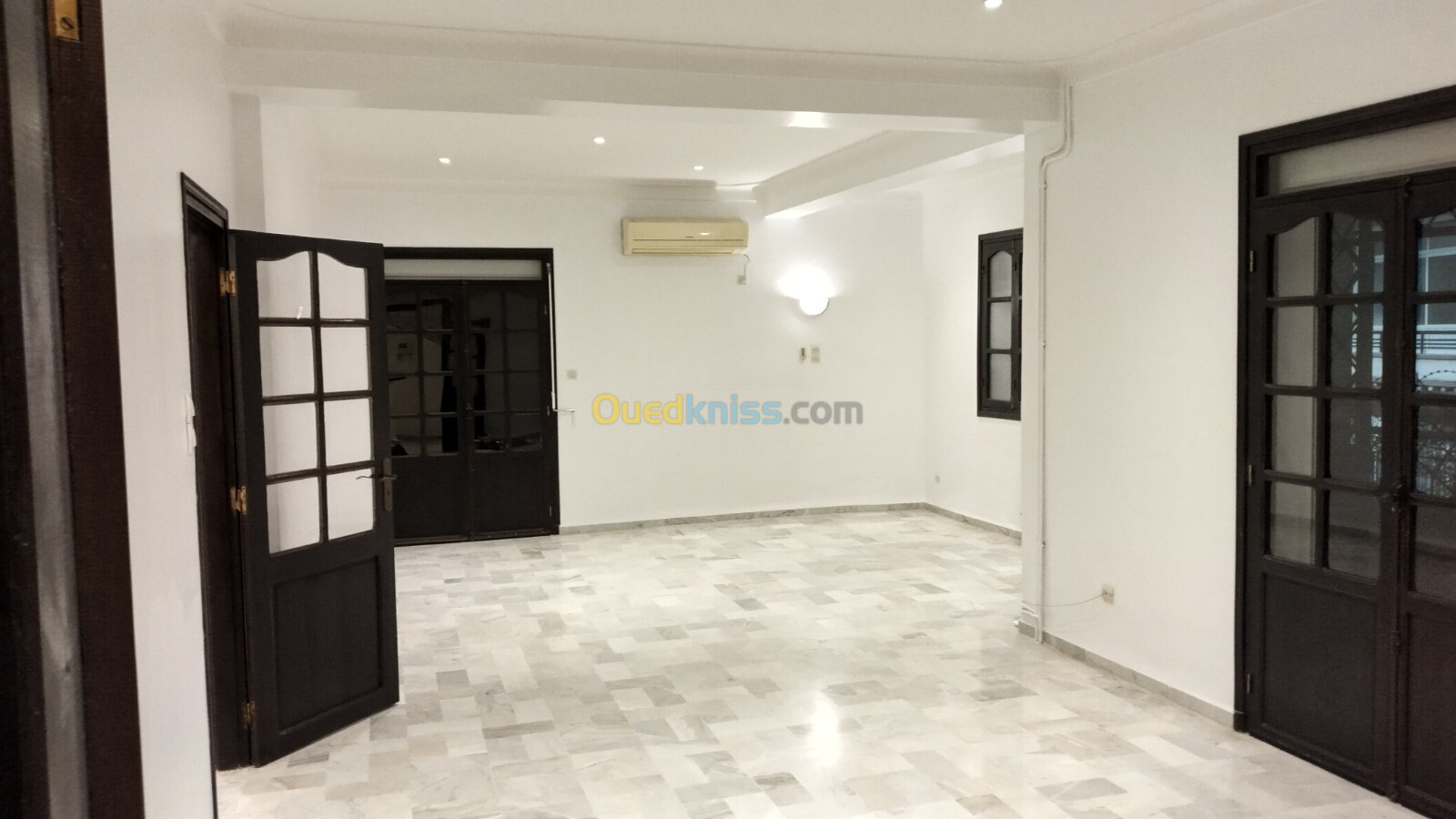 Location Appartement F2 Alger Hydra