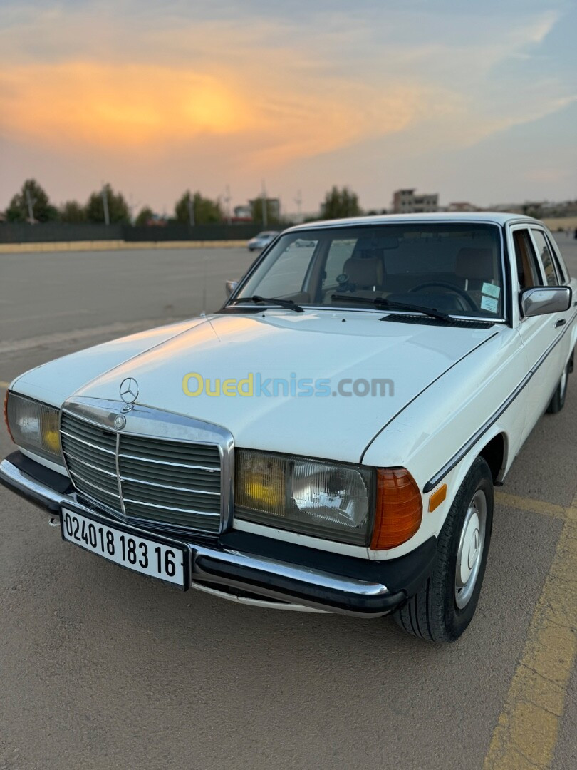 Mercedes Classe C 1983 