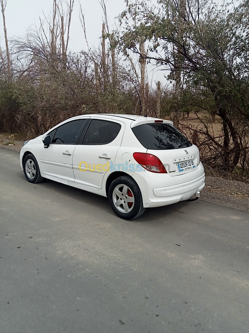 Peugeot 207 2012 