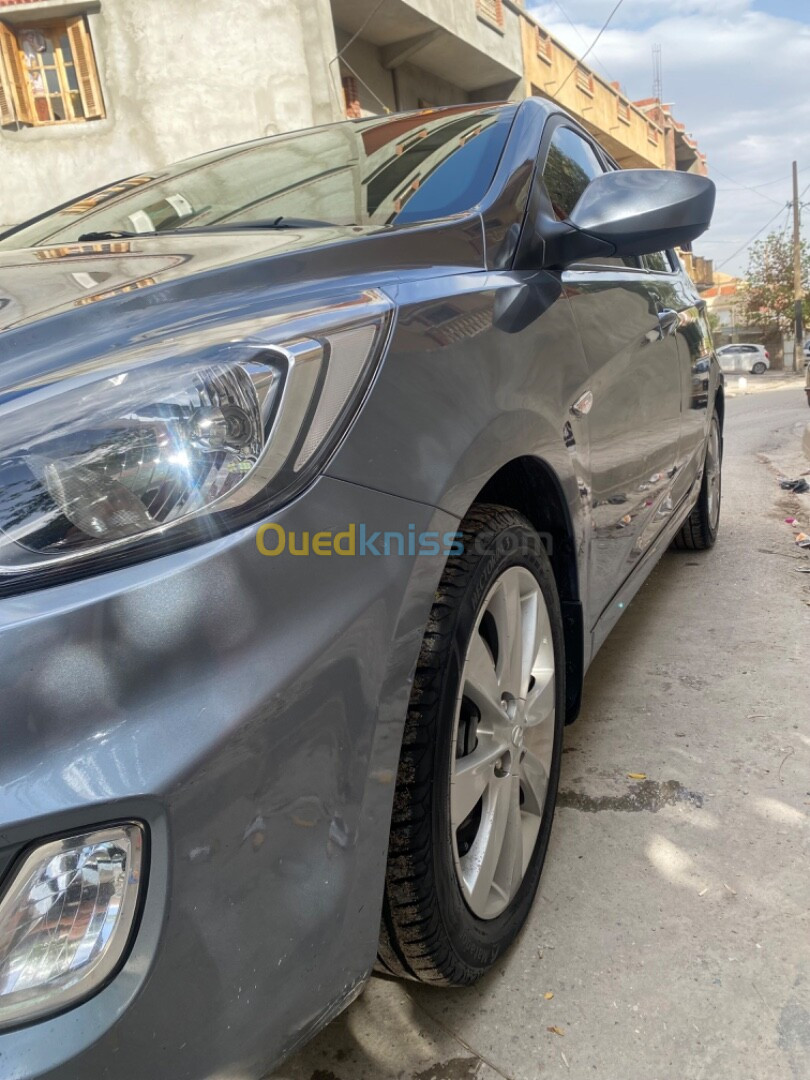 Hyundai Accent RB  5 portes 2018 GL DZ