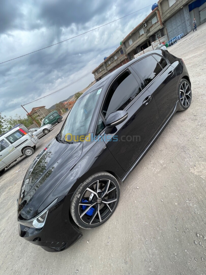 Volkswagen Golf 8 2022 R