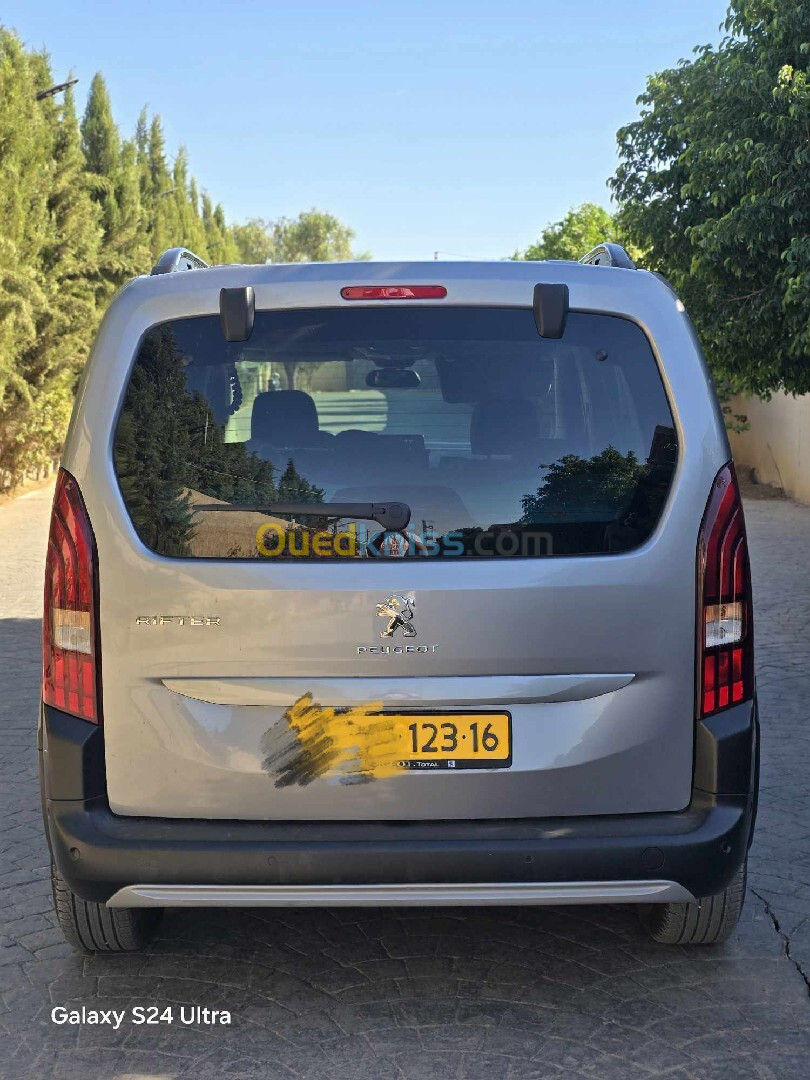 Peugeot Rifter 2023 