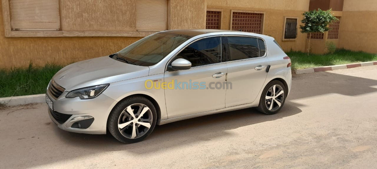 Peugeot 308 2015 