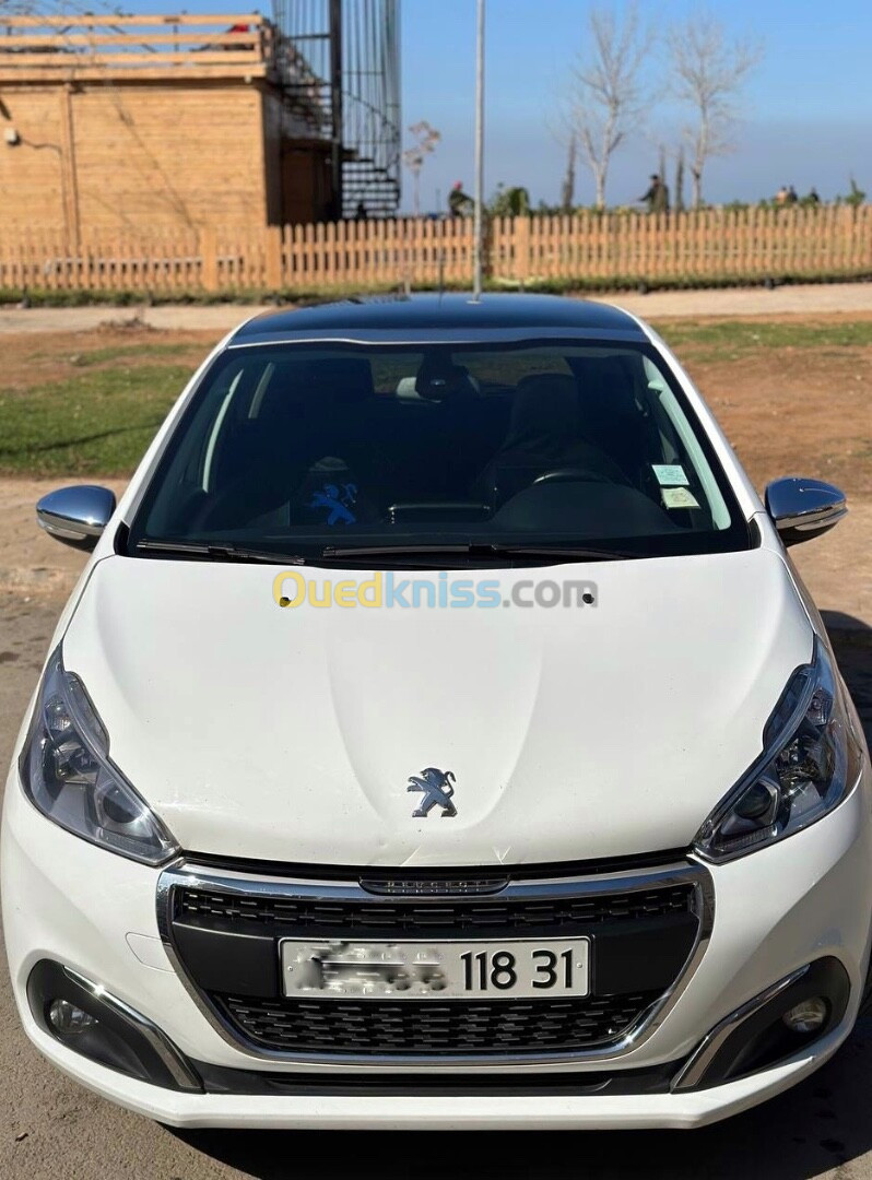 Peugeot 208 2018 Allure