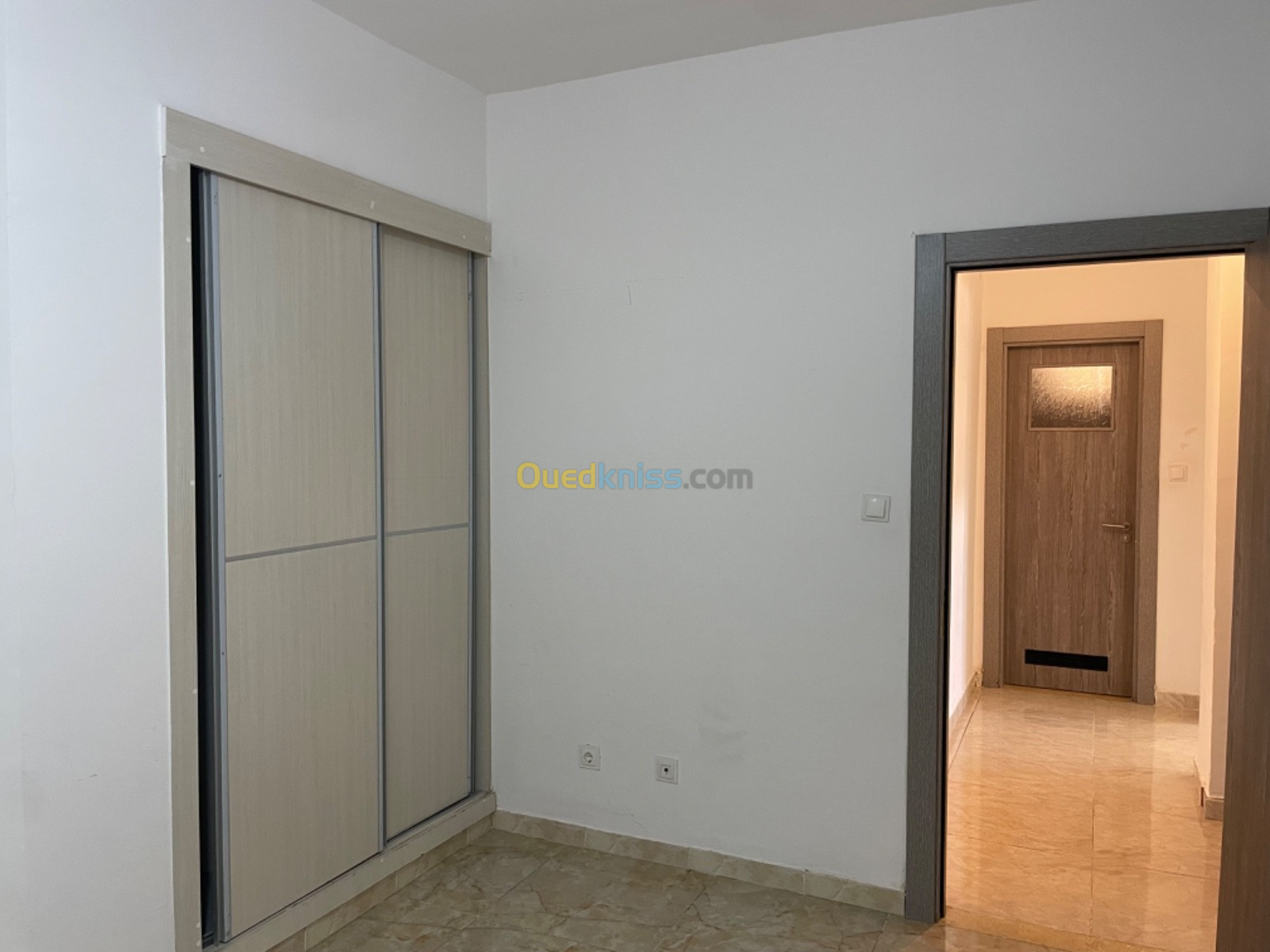 Location Appartement F4 Alger Souidania