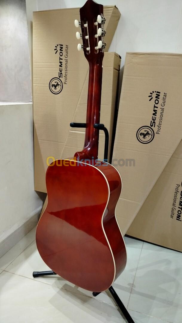 Guitares classiques "SEMTONI" neufs 