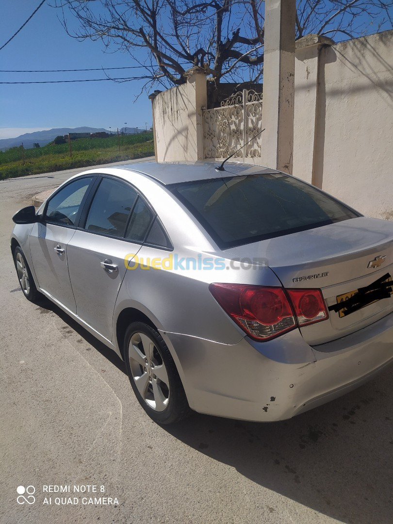 Chevrolet Cruze 2012 LT