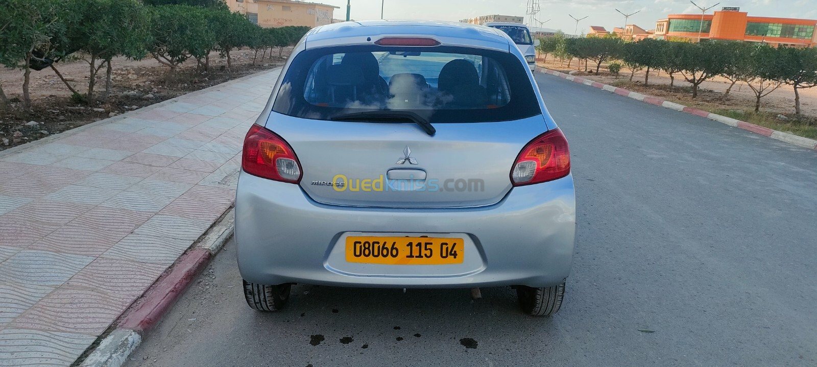 Mitsubishi Mirage 2015 Star