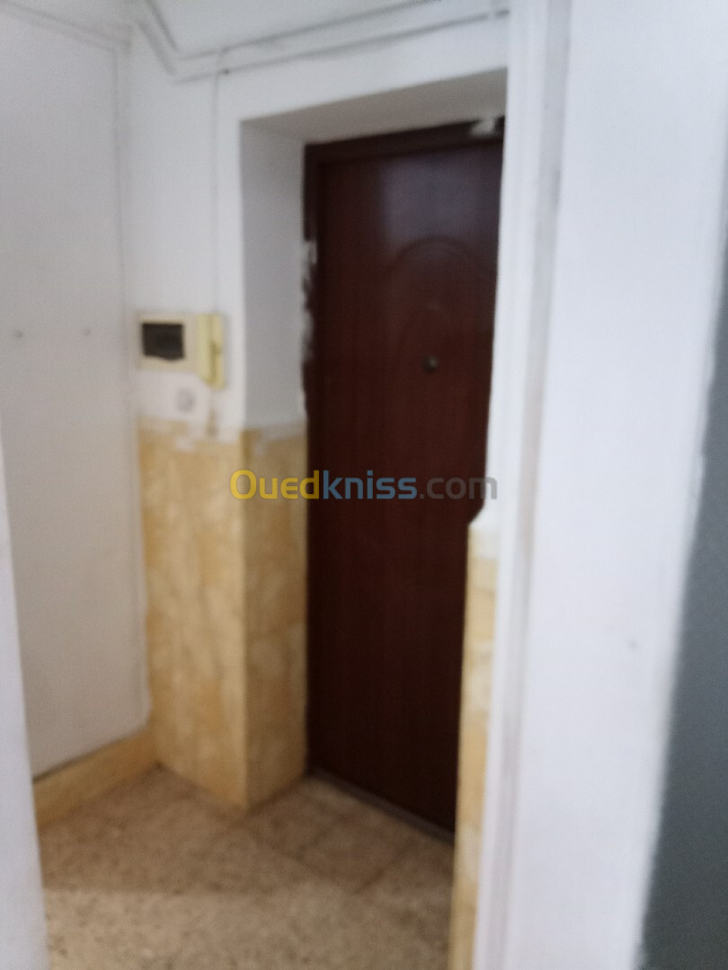 Vente Appartement F4 Alger Ain benian