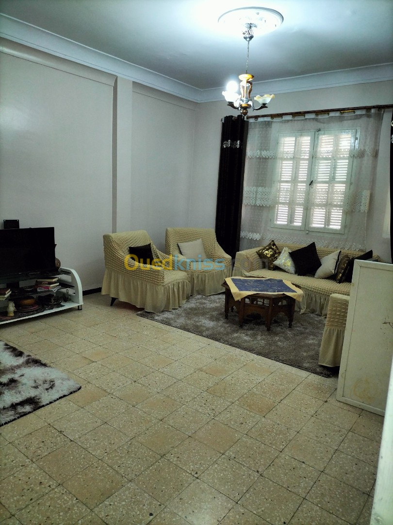 Vente Villa Oum El Bouaghi Ain mlila