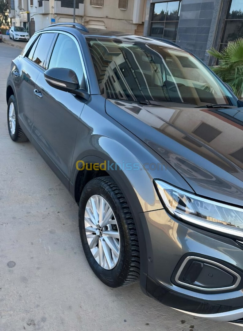 Volkswagen T-Roc 2023 Life +