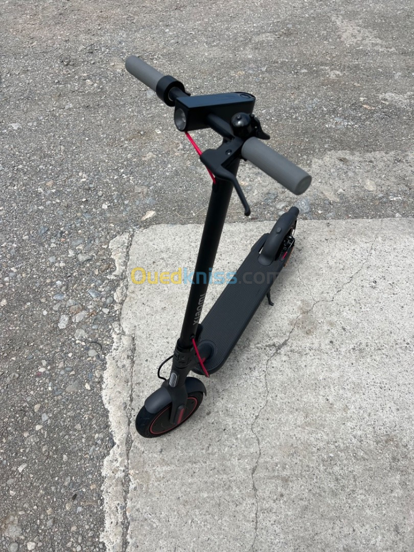 Trottinette Xiaomi 4 pro