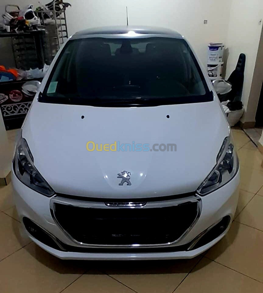 Peugeot 208 2019 Allure Facelift