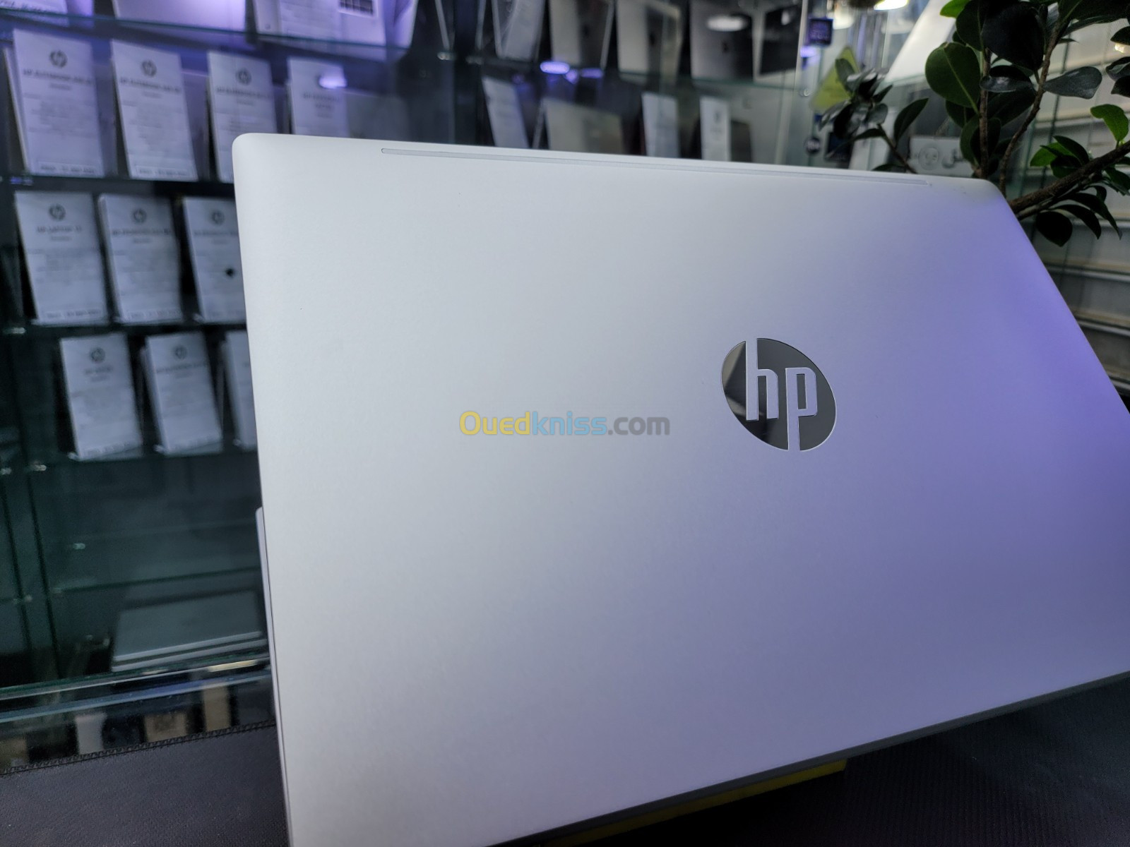 VENDU - HP PROBOOK 640 G8, i5-1145G7, 8GB, 256GB SSD, INTEL IRIS XE